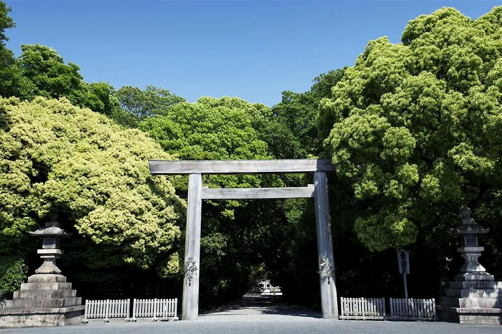 Hotel Nagoya Castle 5*,
